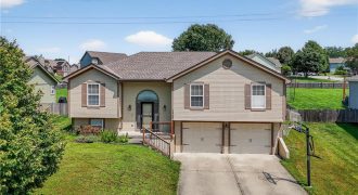 Homes for Sale in Kansas City, MO 64155 | 11705 N Charlotte Street