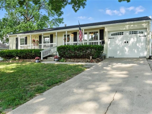 Homes for Sale in Kansas City, MO 64118 | 5530 N Flora Avenue