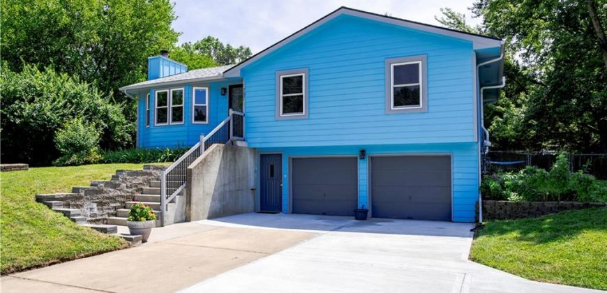 Homes for Sale in Kansas City, MO 64155 | 707 NE Cookingham Drive