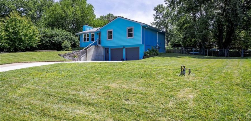 Homes for Sale in Kansas City, MO 64155 | 707 NE Cookingham Drive