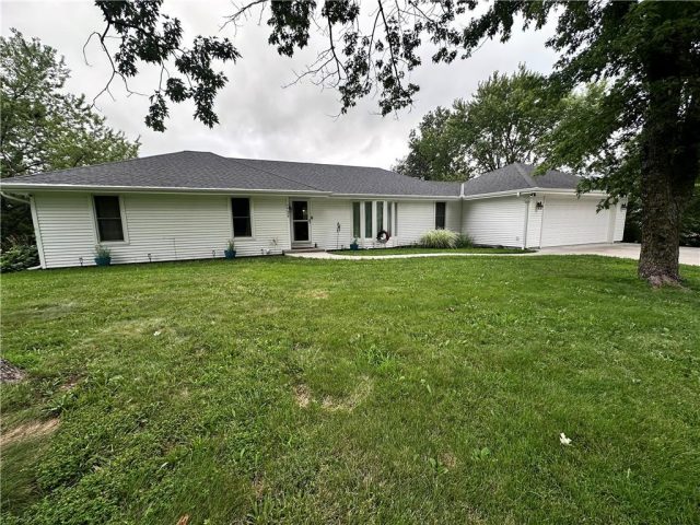 Homes for Sale in Smithville, MO 64089 | 14409  Tillman Road