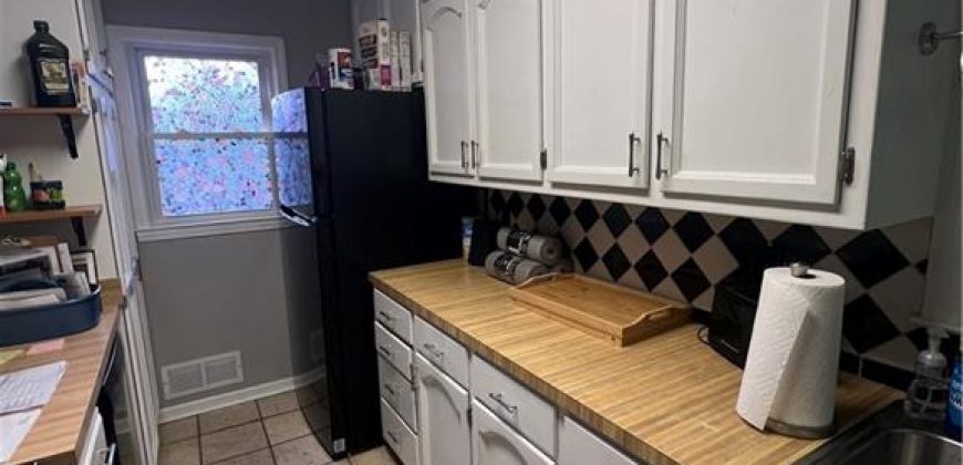 Homes for Sale in Gladstone, MO 64118 | 6509 N WALNUT Street