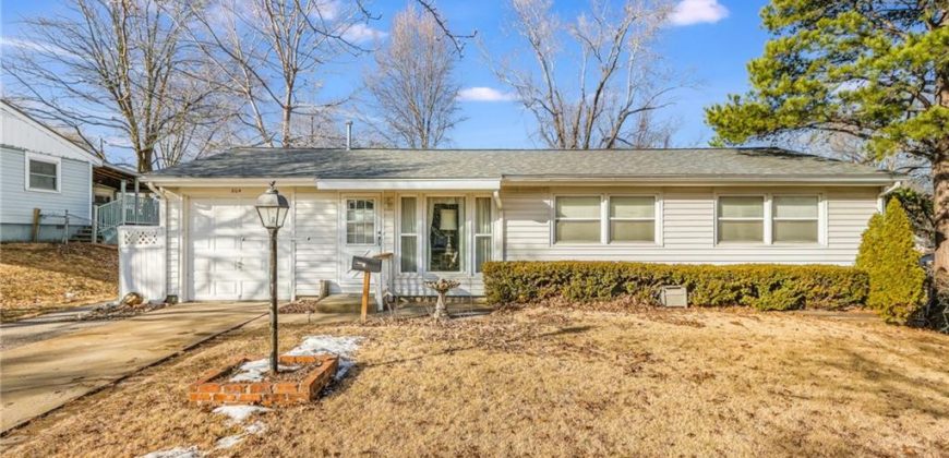 Homes for Sale in Gladstone, MO 64118 | 804 NE 61st Street