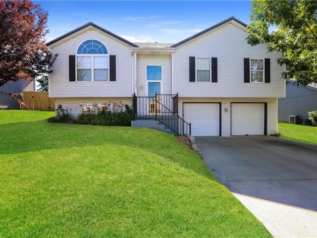 Homes for Sale in Kansas City, MO 64119 | 7101 N Bristol Avenue