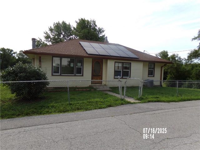 Homes for Sale in Excelsior Springs, MO 64024 | 119  May Street