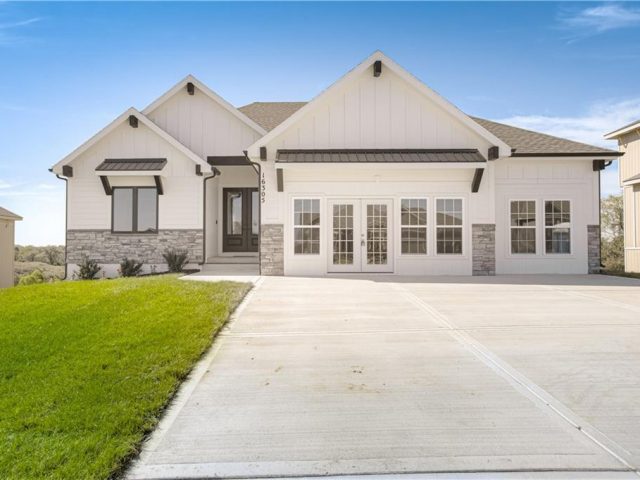 Homes for Sale in Platte City, MO 64079 | 12505 N Arbor Way