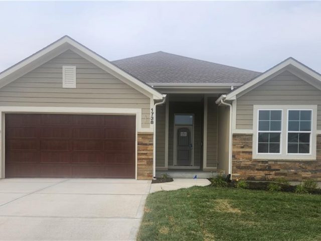 Homes for Sale in Kansas City, MO 64155 | 1738 NW 107th Terrace