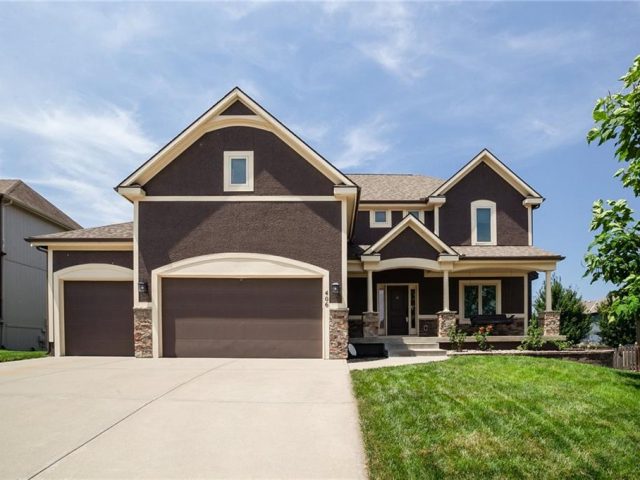 Homes for Sale in Kearney, MO 64060 | 406  Yolanda Circle