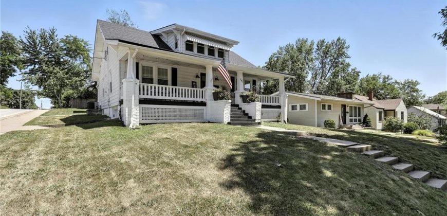 Homes for Sale in Liberty, MO 64068 | 101 S Fairview Avenue
