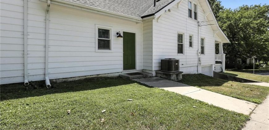 Homes for Sale in Liberty, MO 64068 | 101 S Fairview Avenue