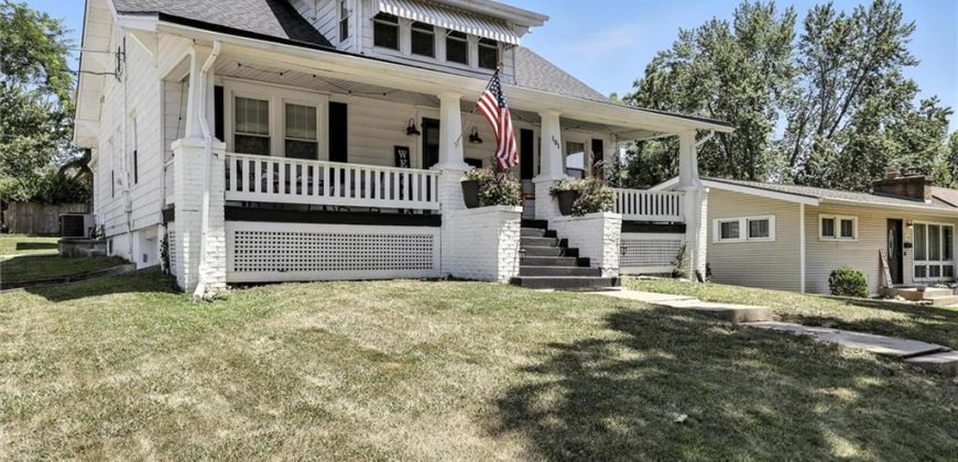 Homes for Sale in Liberty, MO 64068 | 101 S Fairview Avenue