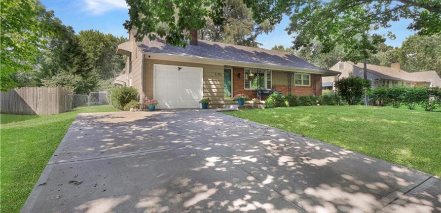 Homes for Sale in Gladstone, MO 64118 | 1206 NE 65th Street