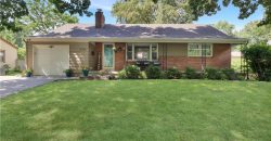 Homes for Sale in Gladstone, MO 64118 | 1206 NE 65th Street