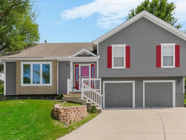 Homes for Sale in Kansas City, MO 64151 | 1807 NW 79th Street