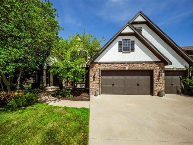 Homes for Sale in Parkville, MO 64152 | 14420 NW 66th Street