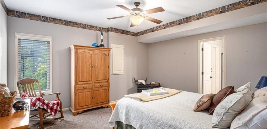 Homes for Sale in Kansas City, MO 64156 | 9013 N Kansas Court