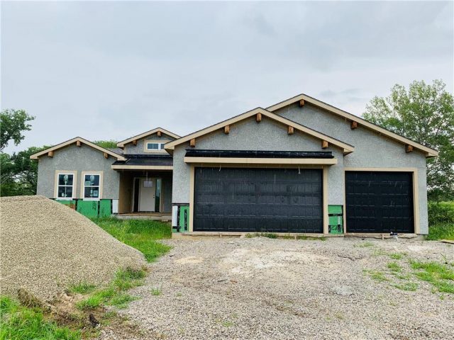 Homes for Sale in Kansas City, MO 64155 | 10519 N Liberty Street