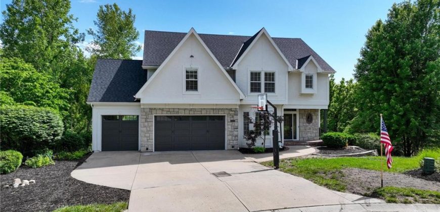 Homes for Sale in Parkville, MO 64152 | 10223  River Hills Court