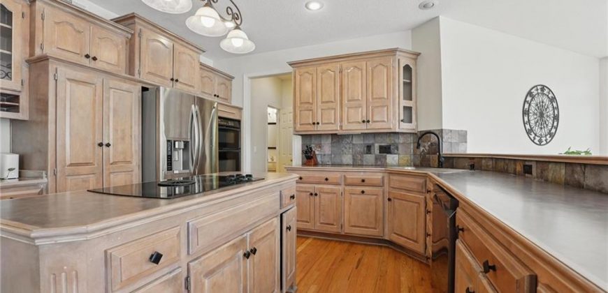 Homes for Sale in Parkville, MO 64152 | 10223  River Hills Court
