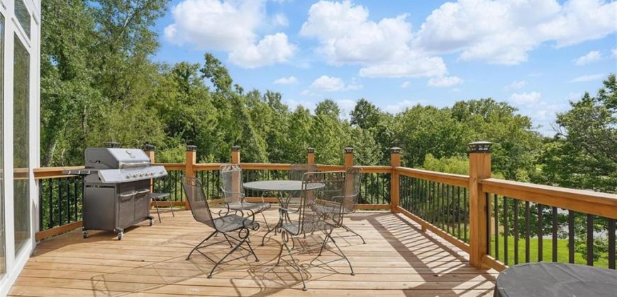 Homes for Sale in Parkville, MO 64152 | 10223  River Hills Court