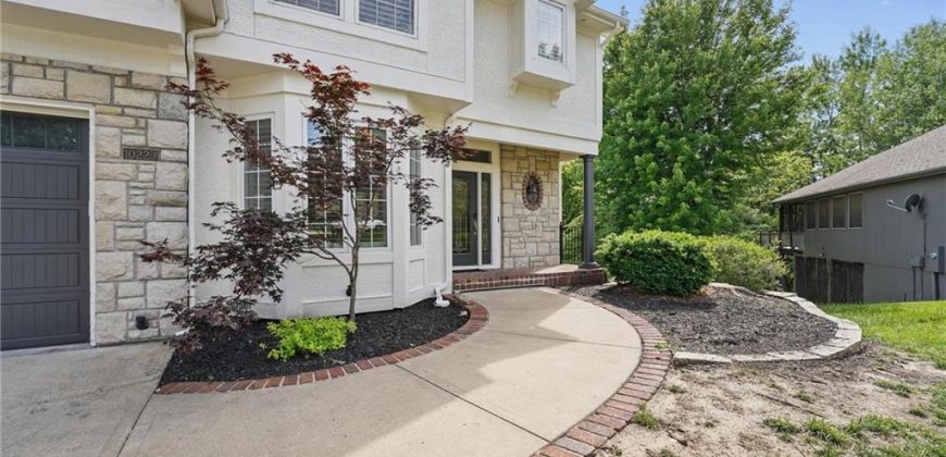 Homes for Sale in Parkville, MO 64152 | 10223  River Hills Court
