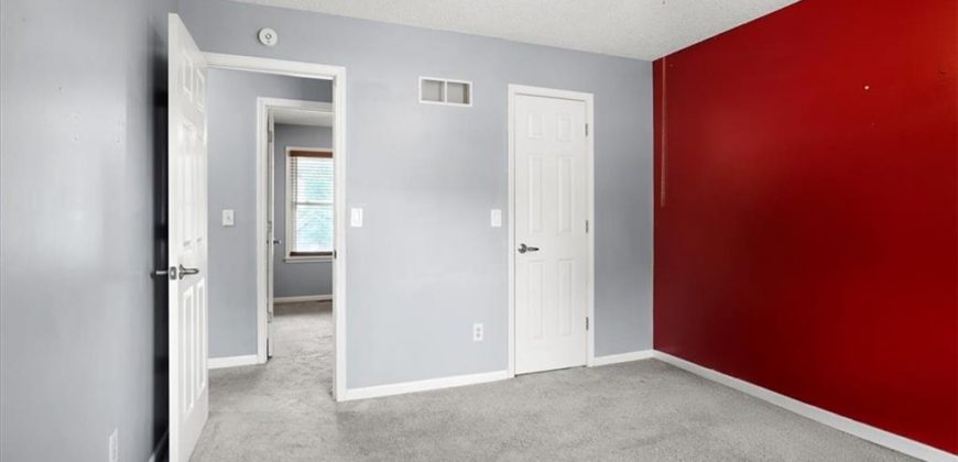 Homes for Sale in Kansas City, MO 64119 | 5011 N Elmwood Avenue