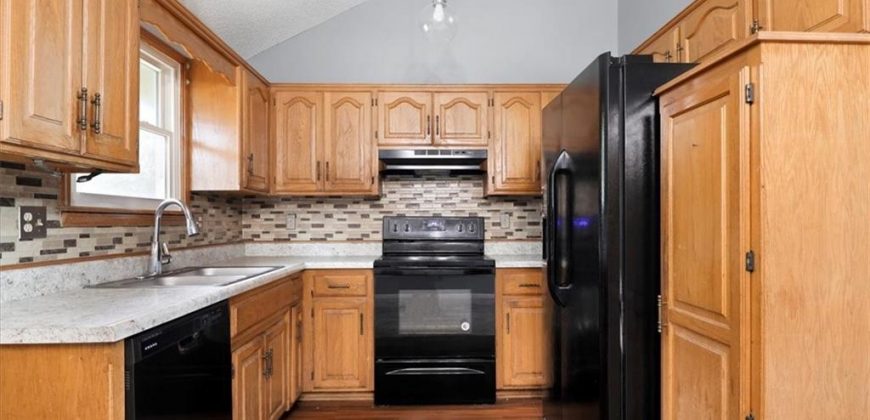 Homes for Sale in Kansas City, MO 64119 | 5011 N Elmwood Avenue