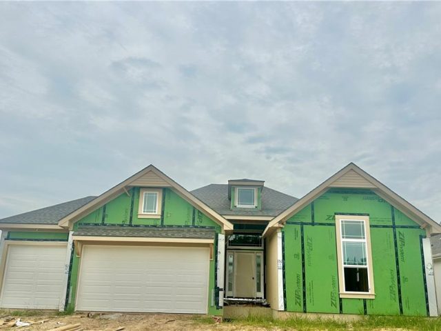 Homes for Sale in Parkville, MO 64152 | 7040 NW Forest Lakes Drive