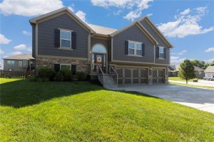 10805-N-Richmond-Avenue-mls-2564015-image-1