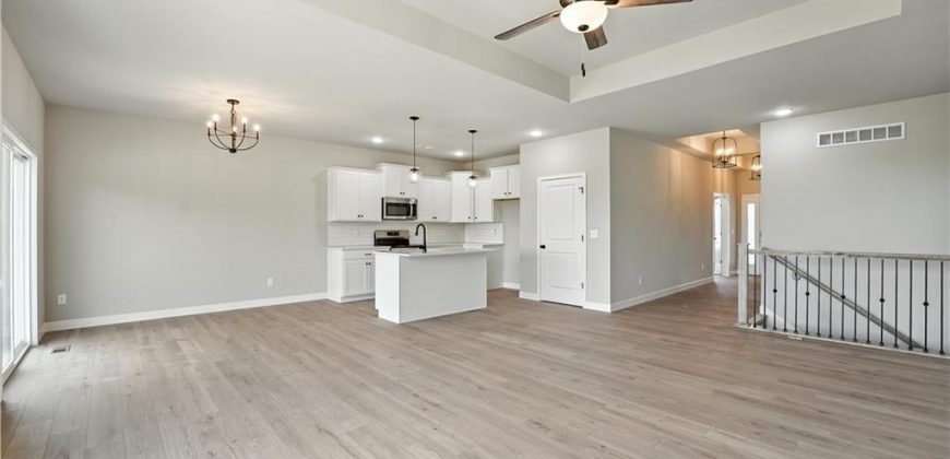 Homes for Sale in Kansas City, MO 64154 | 3013 NW 95th Terrace