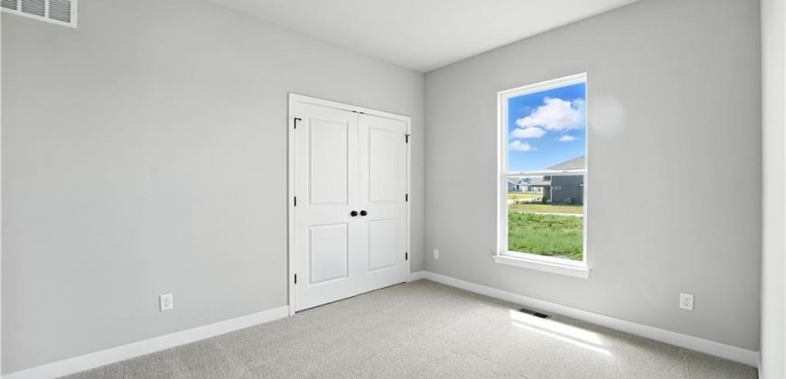 Homes for Sale in Kansas City, MO 64154 | 3013 NW 95th Terrace