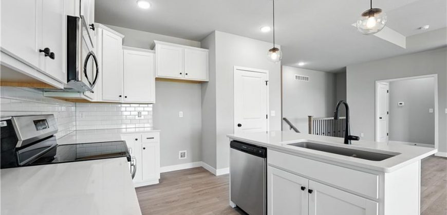 Homes for Sale in Kansas City, MO 64154 | 3013 NW 95th Terrace
