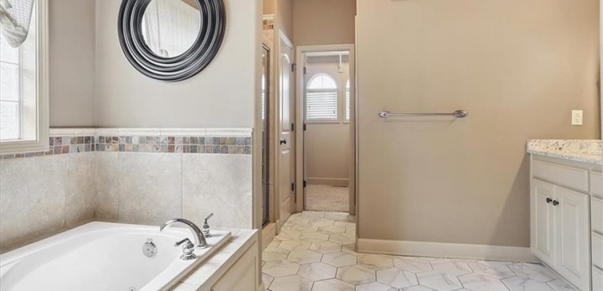 Homes for Sale in Kansas City, MO 64119 | 5214 NE 70th Street
