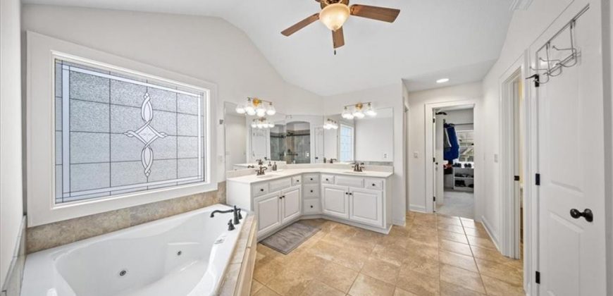 Homes for Sale in Parkville, MO 64152 | 14420 NW 66th Street