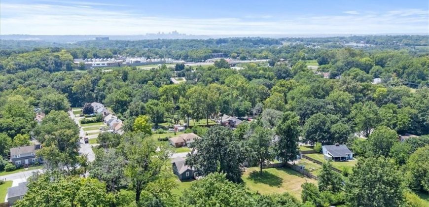 Homes for Sale in Kansas City, MO 64117 | 2718 NE 45th Street