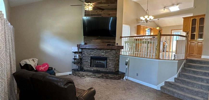 Homes for Sale in Smithville, MO 64089 | 407  Shannon Avenue