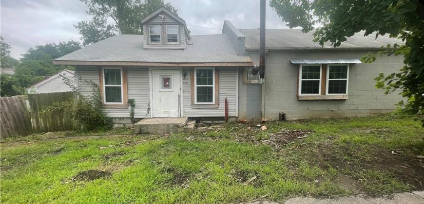 Homes for Sale in Kansas City, MO 64119 | 5851  Barnes Avenue