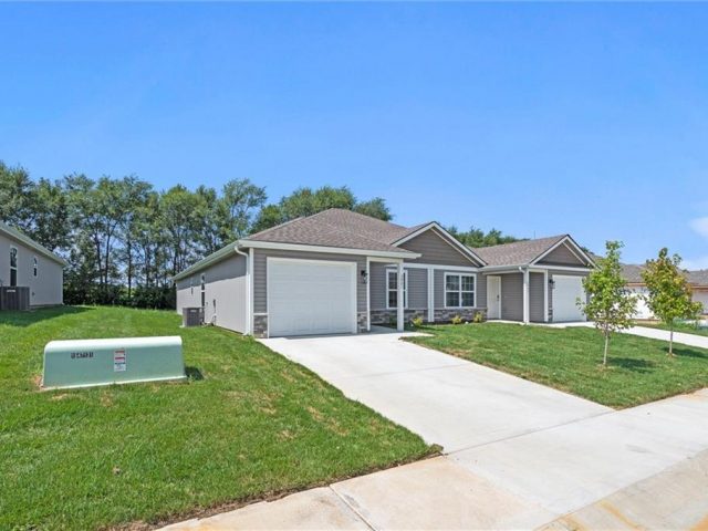 Homes for Sale in Kansas City, MO 64154 | 3901 NW 93rd Street