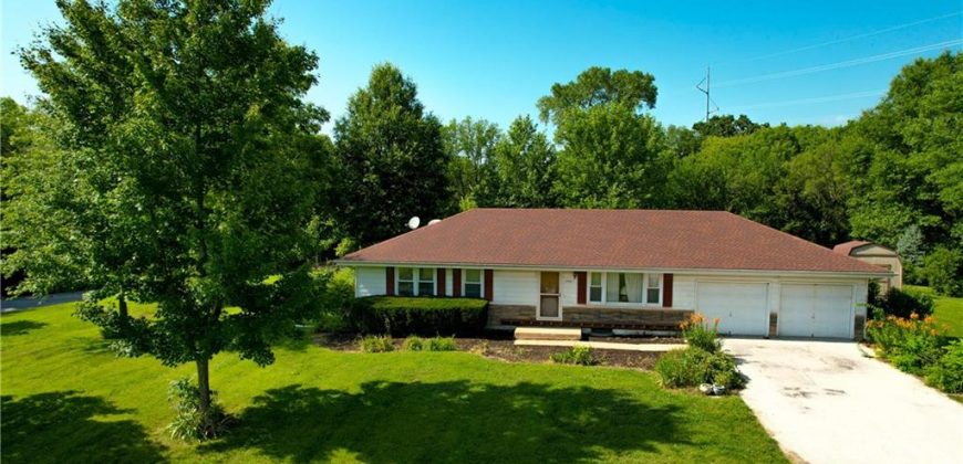 Homes for Sale in Smithville, MO 64089 | 5560  County Road KK Road
