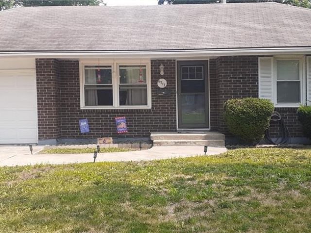 Homes for Sale in Gladstone, MO 64119 | 6717 N Bales Avenue