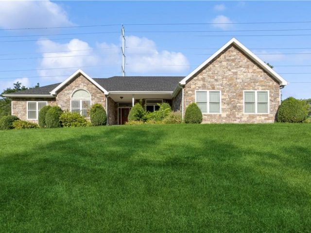 Homes for Sale in Liberty, MO 64068 | 9812  Liberty Hills Drive