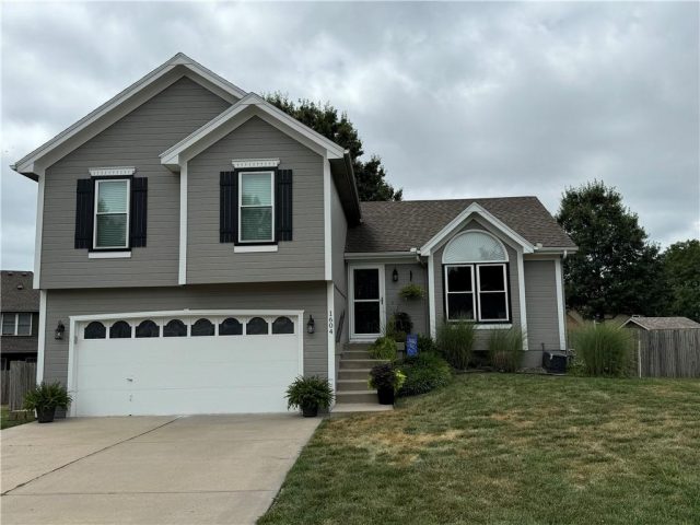 Homes for Sale in Kearney, MO 64060 | 1604  Opal Road