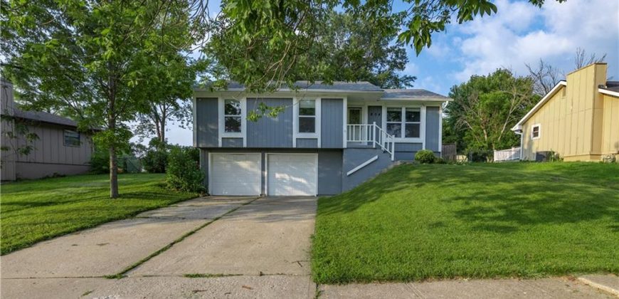 Homes for Sale in Kansas City, MO 64155 | 804 NE 104TH Terrace