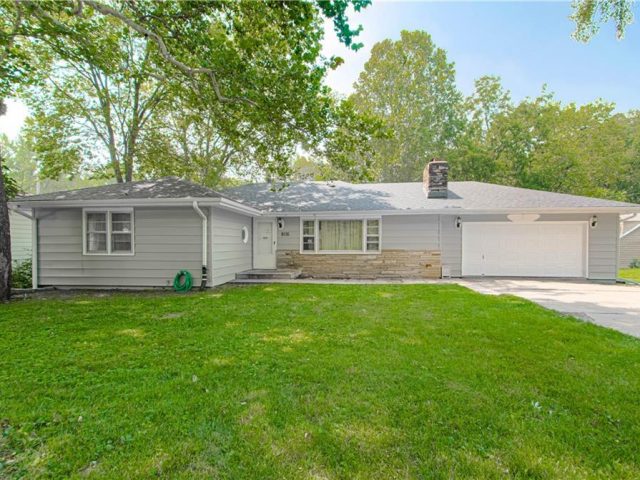 Homes for Sale in Kansas City, MO 64118 | 8116 N Main Street