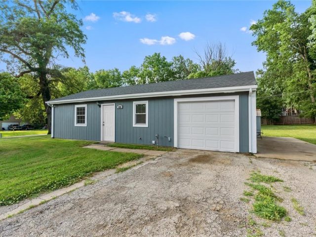 Homes for Sale in Liberty, MO 64068 | 400  Wherritt Lane