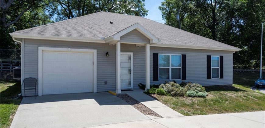Homes for Sale in Gladstone, MO 64118 | 856 NE 66th Street