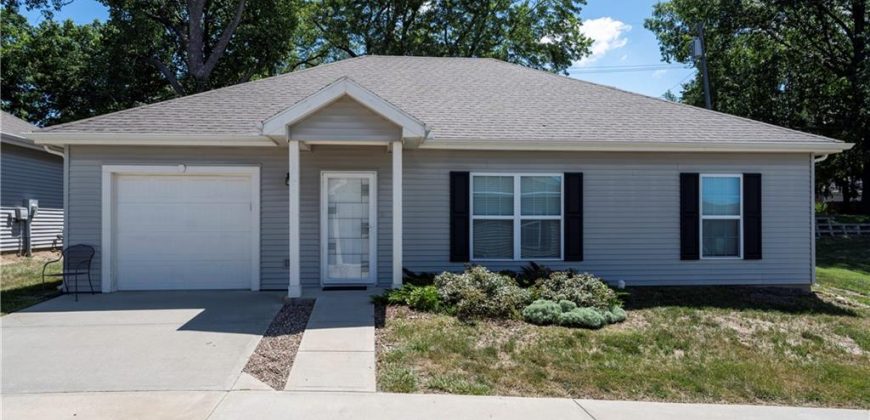 Homes for Sale in Gladstone, MO 64118 | 856 NE 66th Street