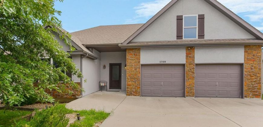 Homes for Sale in Kansas City, MO 64155 | 1709 NE 98th Street