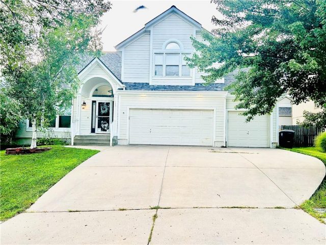 Homes for Sale in Kansas City, MO 64158 | 7906 NE 75th Street