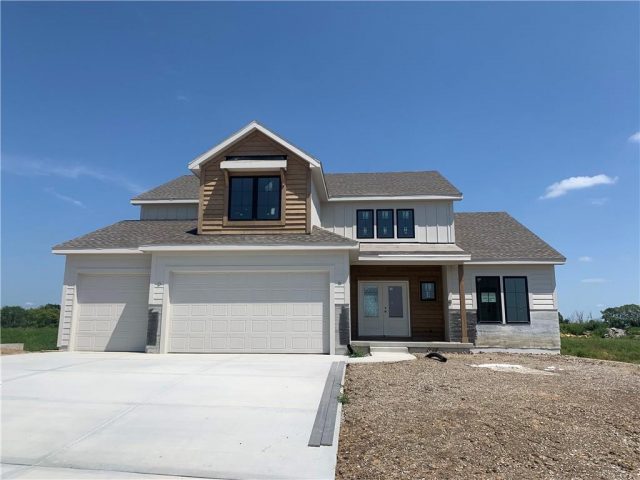 Homes for Sale in Kansas City, MO 64155 | 10407 N Liberty Street